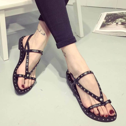 Cheap Fashion Clip Toe Rivets Decorated Flat Low Heel Black PU Sandals ...